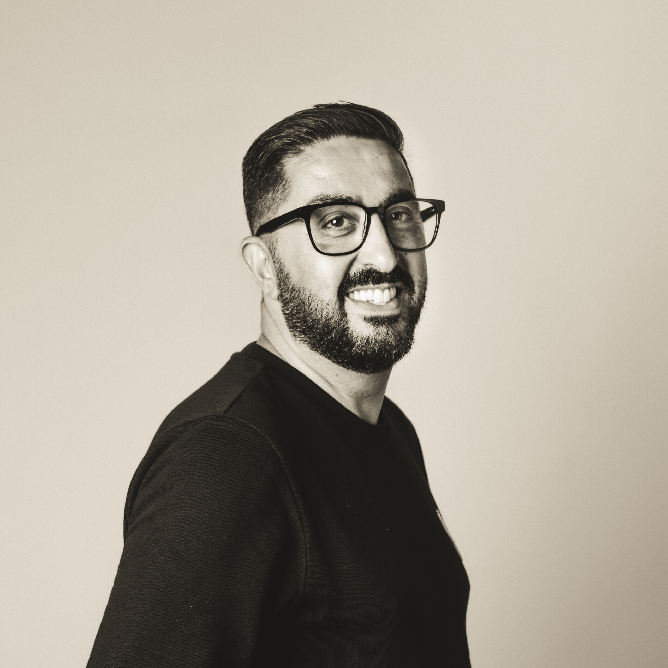 Vala Esfahanian